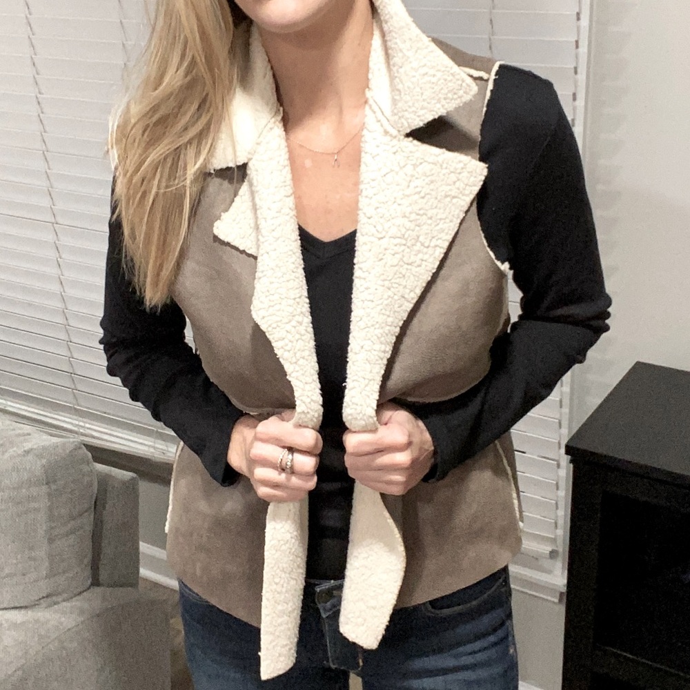 NWT JACK by BB DAKOTA Faux Shearling & Suede Vest Sz Large